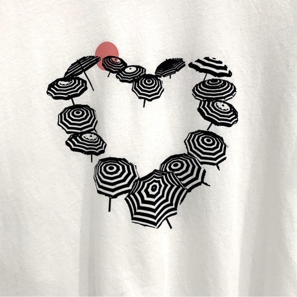 Banana Republic | Women | White Heart Umbrella Graphic Crew Neck Tee | Small - Picture 3 of 9